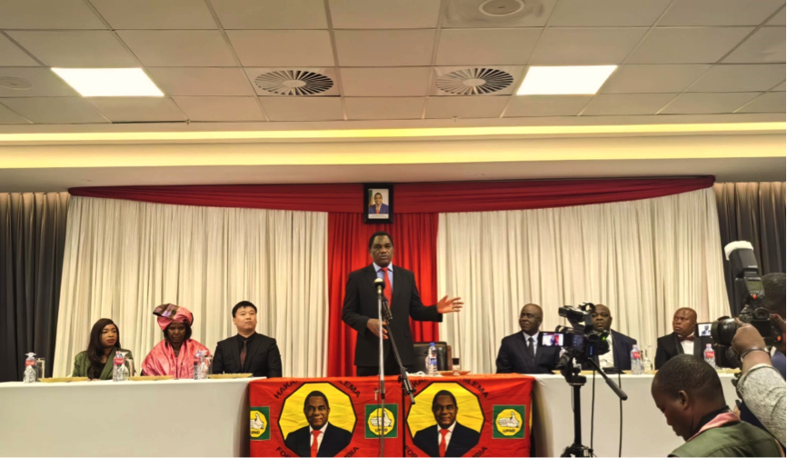 k8凯发总裁助理王治伟受邀 出席赞比亚总统晚宴